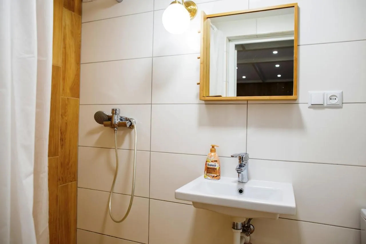 Smart City Apartament Lviv 0*,